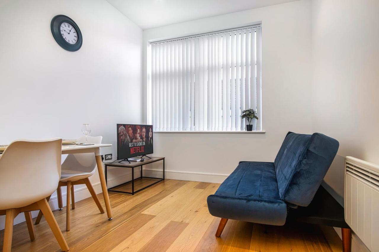 10080 Luxury Apartment Near Luton Town Mall Εξωτερικό φωτογραφία